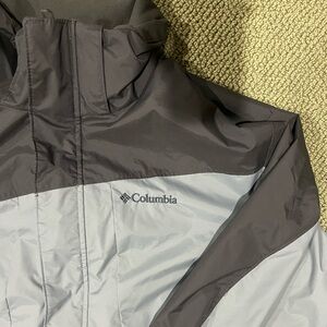 Columbia Men's Black and Gray Windbreaker